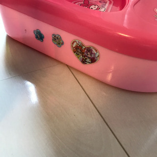 子供用ドレッサーの画像