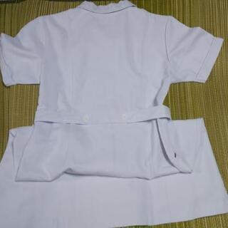 中古品 ナース服 白色ワンピースタイプ サイズMの画像