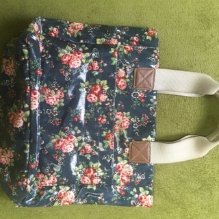 キャスディドソン　花柄かばんの画像