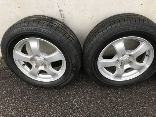 アルミホイール、タイヤ山たっぷりあります。