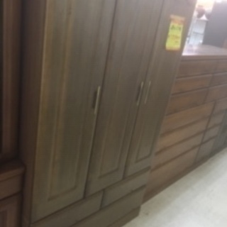ID:G933182　洋タンス