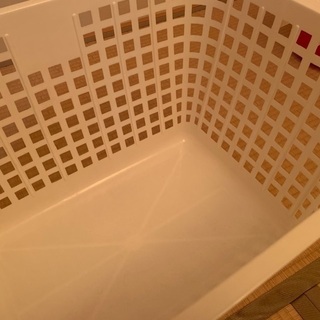 あげます　大きなプラスチック籠の画像