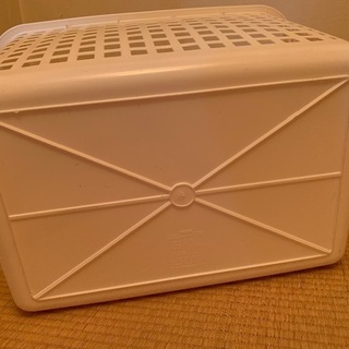 あげます　大きなプラスチック籠の画像