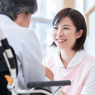 ＜介護職正社員募集＞手取り20万円以上可能です！！職場環境が良い