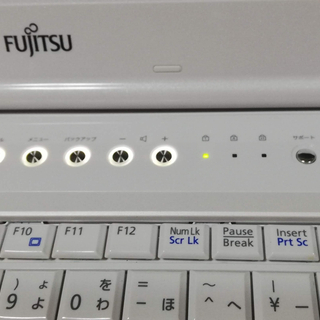 【終了】富士通 FMV-BIBLO NF/E70 (ホワイト)の画像