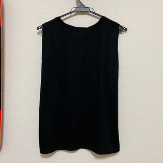 タンクトップ　ノースリーブ　の画像