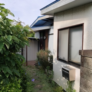 【初期費用 約33万→0　円　】ペット複数ok！！家電家具付き！！戸建！！駐車場あり - 賃貸（マンション/一戸建て）