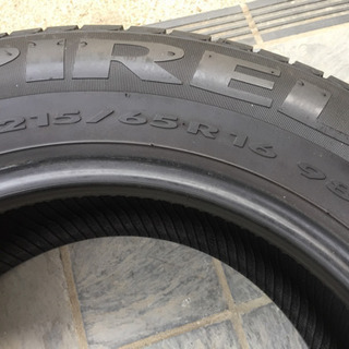 タイヤ4個 PIRELLI 215/65R 16 98Hの画像