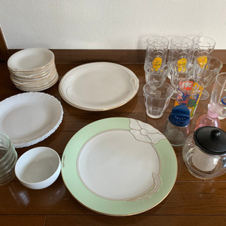 （受渡し予定）食器　皿　グラスなど　8/10処分予定