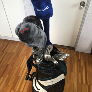 最終値下げ明日ハードオフ行き。ゴルフクラブ　セット　着払い3000円の画像