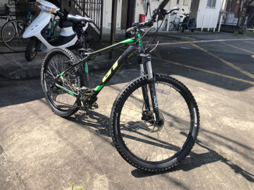マウンテンバイク　GTアグレッサースポーツ