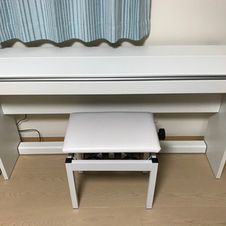電子ピアノ(Roland F-130R)椅子付き