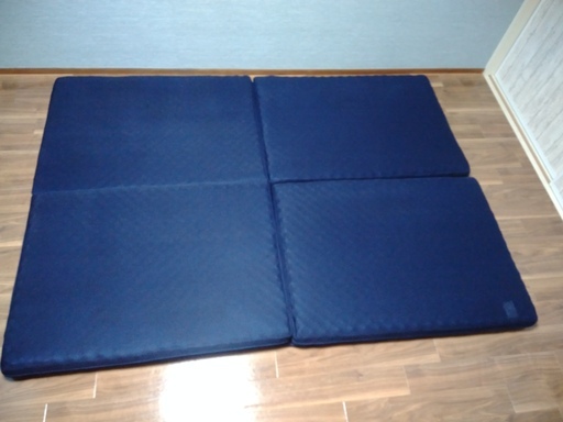 ダブルサイズ　折りたたみマットレス