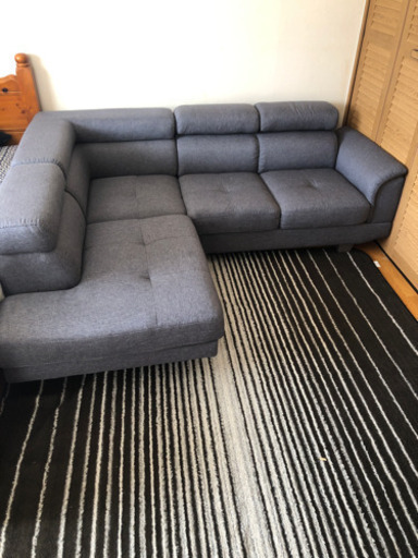 コーナーソファー