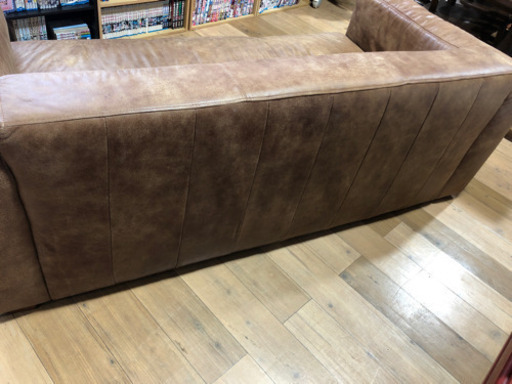 新入荷‼︎   目玉商品‼︎   現品限り‼︎    3人掛け　ソファ　レザー調