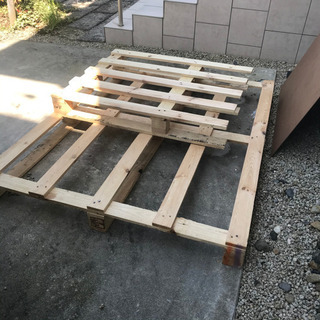 木製パレット　もらってくださいの画像