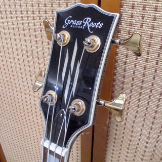 Grass Roots/グラスルーツ ベース レスポールタイプ 4弦 ブラック 南12条店