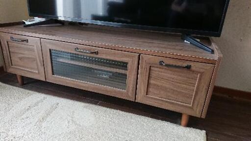 テレビボード