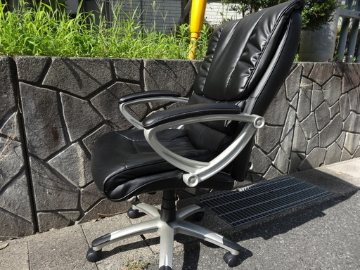 ゲーミング、社長椅子
