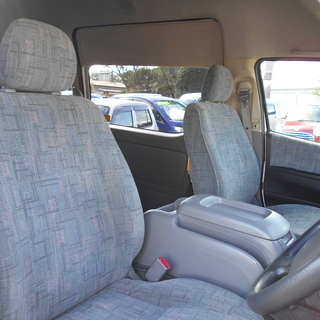 自社ローンあり！ガソリン100リットルプレゼント☆走行少な目！ナビ&ETC付き！エブリーオート本店☆トヨタ☆ハイエースワゴン☆グランドキャビン☆10人乗り☆2700ｃｃ☆の画像