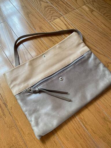 GIANNI CHIARINI。イタリア産。クラッチバッグ
