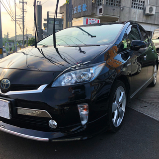 【７９万値下げ交渉可】プリウス黒３０　Ｇ　ツーリングセレクションレザーパッケージの画像
