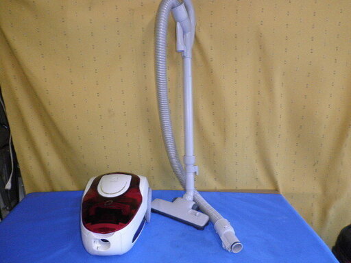 東芝 サイクロン式掃除機 ピンク VC-CA1（P）２０１２年