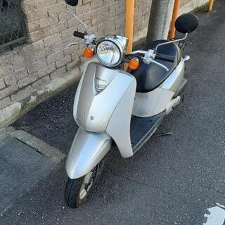 原動機付き自転車　※ヘルメット、駐車チェーン付き