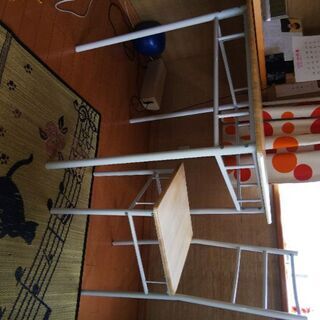 ダイニングテーブル、椅子セットの画像