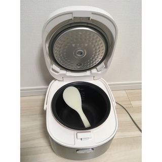 5.5合炊 美品炊飯器の画像
