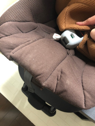 エールべべ チャイルドシート