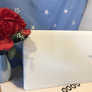 美品美麗品リノベＰＣ・Ｗｅｂカメラ内蔵💗高速ｉ５第三世代/爆速ＳＳＤ２４０ＧＢ/メモリ４GＢ💗人気のエクストラホワイト/Ｗｉｎ１０/Office2019付/15.6ｲﾝﾁ/無線ＬＡＮ/ＤＶＤ・ＣＤ再生ソフト付　No.2204002の画像