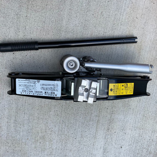 油圧ジャッキの画像