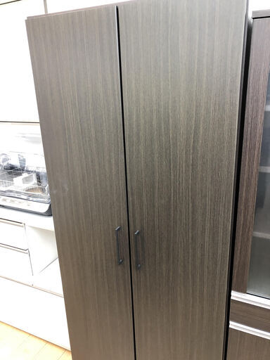 たっぷり収納！！ニトリの2枚扉ミラー付きワードローブのご紹介！！