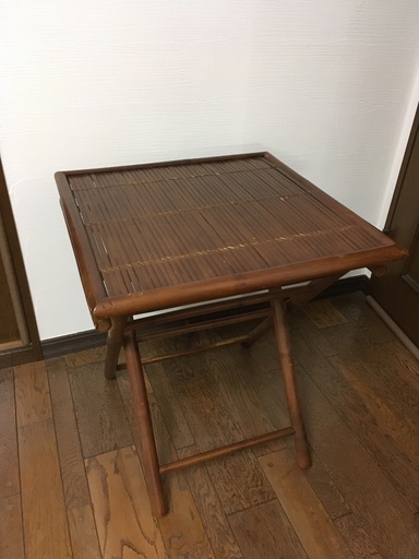ウッドテーブル　木のテーブル