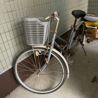 以前に以前にジモティでお譲りいただきましたが、乗らないので引き取...