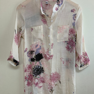 【新品】チュニック　Mサイズ細身　素敵です