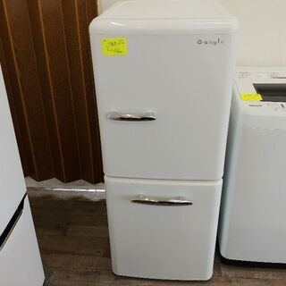 本日予約が入りました。レトロ風の冷蔵庫　2019年式去年購入