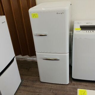 本日予約が入りました。レトロ風の冷蔵庫　2019年式去年購入の画像
