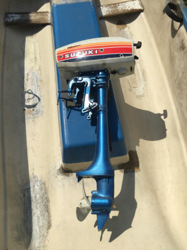 至急❗️2人乗りボート　エンジン　まとめてどなたか居ませんか？