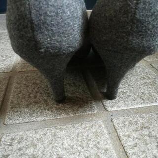 グレー秋冬用パンプス無料の画像