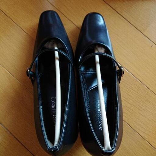 22cm 黒 パンプス