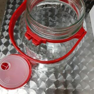 果実酒びん　4リットル 訳ありの画像