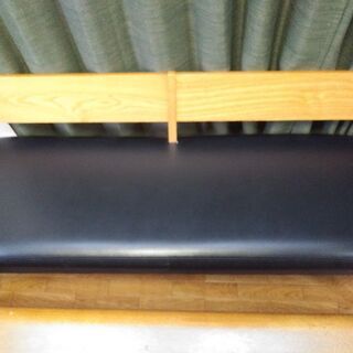 ベンチ型チェアー