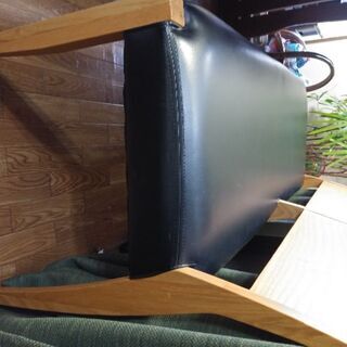 ベンチ型チェアーの画像