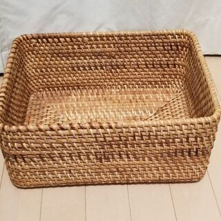 無印良品　ラタン長方形バスケットの画像