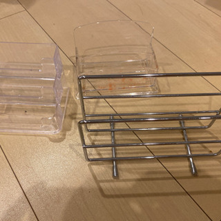 カタログスタンド　物置　収納