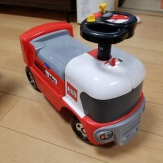 トミカ　サーキットトレーラー　乗用玩具　コンビカー