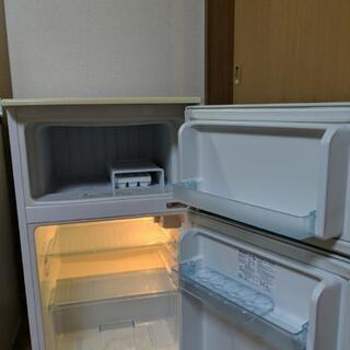 一人暮らし用の冷蔵庫の画像