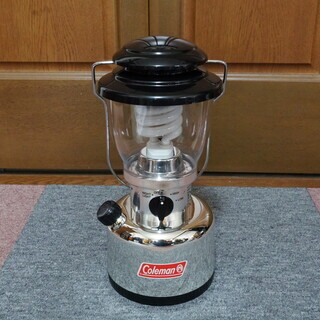 点灯確認済み コールマン 電池式ランタン マックスレトロランタン...